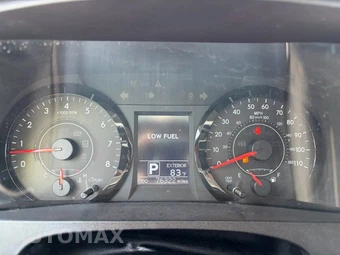 2015 Toyota Sienna LE 8-Passenger 119.3" WB - miniatura 56