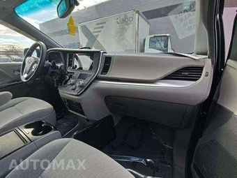 2015 Toyota Sienna LE 8-Passenger 119.3" WB - miniatura 20