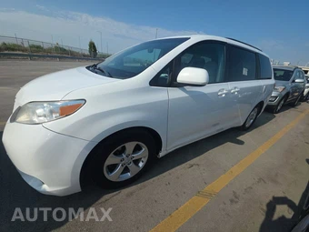 2015 Toyota Sienna LE 8-Passenger 119.3" WB - samochód z USA z aukcji Manheim, oferta Kup Teraz w AUTOMAX