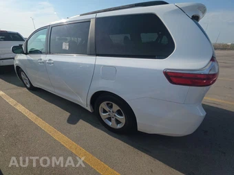 2015 Toyota Sienna LE 8-Passenger 119.3" WB - miniatura 6