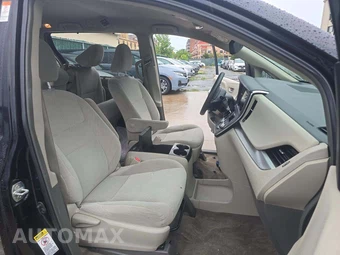 2015 Toyota Sienna LE 8-Passenger 119.3" WB - miniatura 19