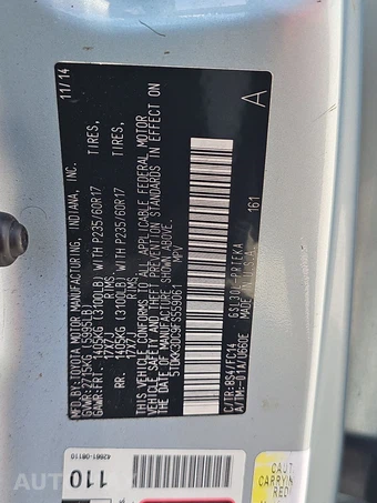 2015 Toyota Sienna LE 8-Passenger 119.3" WB - miniatura 15