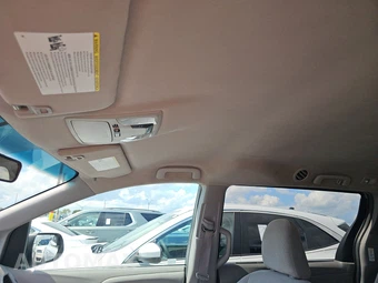 2015 Toyota Sienna LE 8-Passenger 119.3" WB - miniatura 19