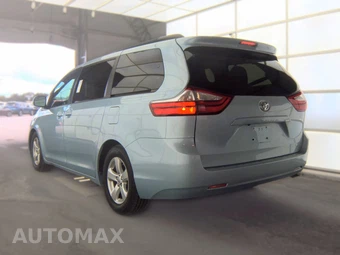 2015 Toyota Sienna LE 8-Passenger 119.3" WB - miniatura 6