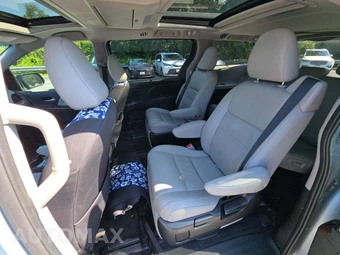 2015 Toyota Sienna Limited Premium 7-Passenger 119.3" WB - miniatura 13