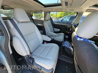 2015 Toyota Sienna Limited Premium 7-Passenger 119.3" WB - miniatura 17