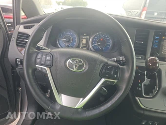 2015 Toyota Sienna Limited Premium 7-Passenger 119.3" WB - miniatura 10