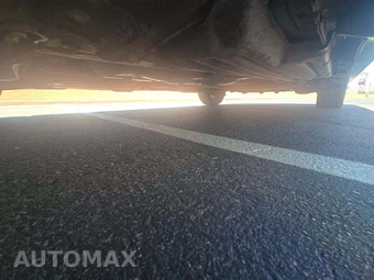 2015 Toyota Sienna SE 8-Passenger 119.3" WB - miniatura 4