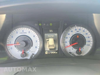 2015 Toyota Sienna SE 8-Passenger 119.3" WB - miniatura 6