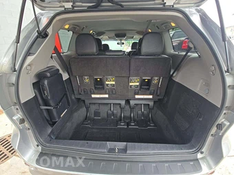 2015 Toyota Sienna SE 8-Passenger 119.3" WB - miniatura 15