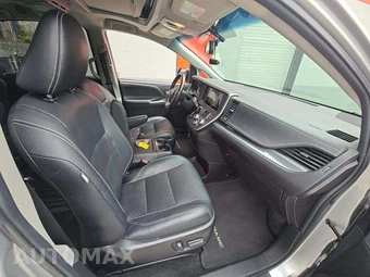 2015 Toyota Sienna SE 8-Passenger 119.3" WB - miniatura 19