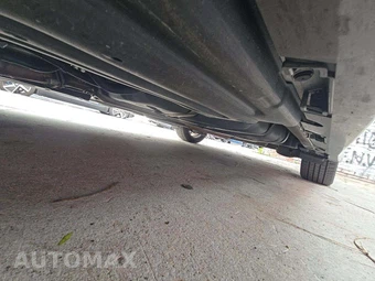 2015 Toyota Sienna SE 8-Passenger 119.3" WB - miniatura 7