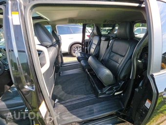 2015 Toyota Sienna SE 8-Passenger 119.3" WB - miniatura 13