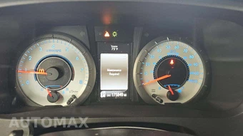 2015 Toyota Sienna SE 8-Passenger 119.3" WB - miniatura 20