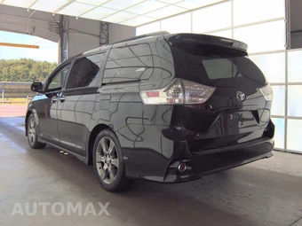 2015 Toyota Sienna SE 8-Passenger 119.3" WB - miniatura 6