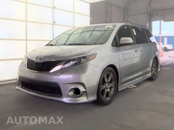 2015 Toyota Sienna SE 8-Passenger 119.3" WB