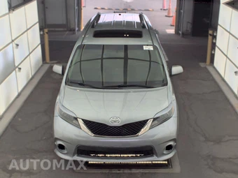 2015 Toyota Sienna SE 8-Passenger 119.3" WB - miniatura 2