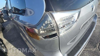 2015 Toyota Sienna SE 8-Passenger 119.3" WB - miniatura 29