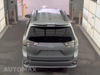 2015 Toyota Sienna SE 8-Passenger 119.3" WB - miniatura 5