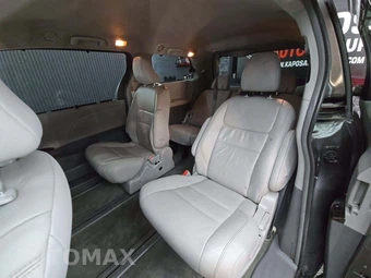 2015 Toyota Sienna XLE 7-Passenger 119.3" WB - miniatura 10
