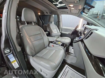 2015 Toyota Sienna XLE 7-Passenger 119.3" WB - miniatura 16