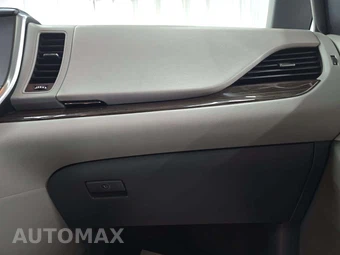 2015 Toyota Sienna XLE 7-Passenger 119.3" WB - miniatura 17