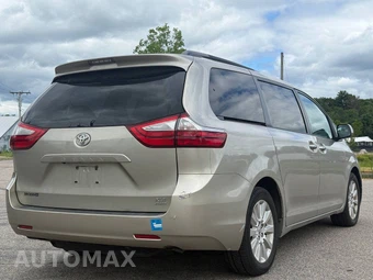 2015 Toyota Sienna XLE 7-Passenger 119.3" WB - miniatura 5