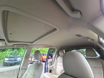 2015 Toyota Sienna XLE 7-Passenger 119.3" WB - miniatura 11