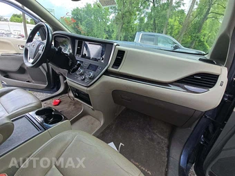 2015 Toyota Sienna XLE 7-Passenger 119.3" WB - miniatura 20