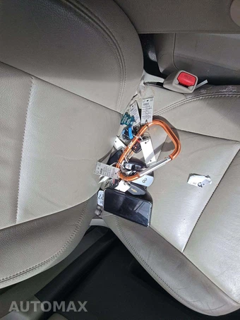 2015 Toyota Sienna XLE 7-Passenger 119.3" WB - miniatura 8