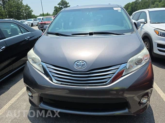 2015 Toyota Sienna XLE 8-Passenger 119.3" WB - miniatura 2
