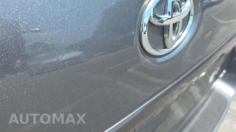 2015 Toyota Sienna XLE 8-Passenger 119.3" WB - miniatura 32