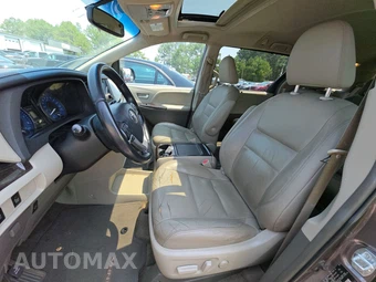 2015 Toyota Sienna XLE 8-Passenger 119.3" WB - miniatura 7