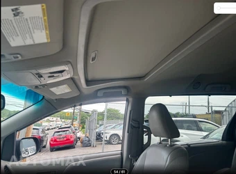 2015 Toyota Sienna XLE 8-Passenger 119.3" WB - miniatura 19