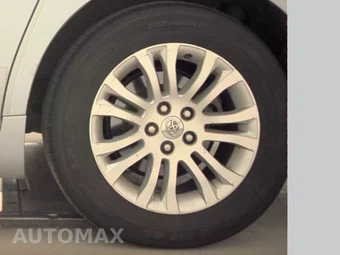 2015 Toyota Sienna XLE 8-Passenger 119.3" WB - miniatura 12