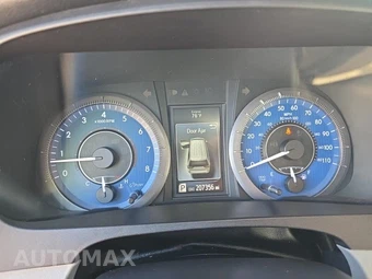 2015 Toyota Sienna XLE 8-Passenger 119.3" WB - miniatura 15