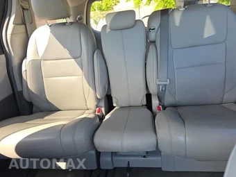 2015 Toyota Sienna XLE 8-Passenger 119.3" WB - miniatura 16