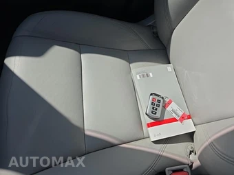 2015 Toyota Sienna XLE 8-Passenger 119.3" WB - miniatura 22