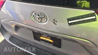 2015 Toyota Sienna XLE 8-Passenger 119.3" WB - miniatura 24