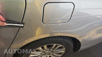 2015 Toyota Sienna XLE 8-Passenger 119.3" WB - miniatura 31