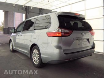 2015 Toyota Sienna XLE 8-Passenger 119.3" WB - miniatura 6