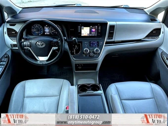 2015 Toyota Sienna XLE 8-Passenger 119.3" WB - miniatura 10