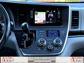2015 Toyota Sienna XLE 8-Passenger 119.3" WB - miniatura 12