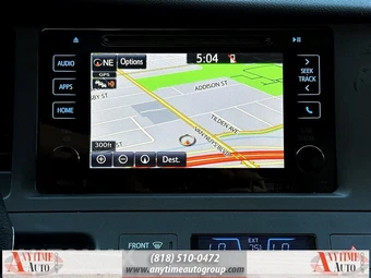2015 Toyota Sienna XLE 8-Passenger 119.3" WB - miniatura 17