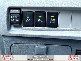2015 Toyota Sienna XLE 8-Passenger 119.3" WB - miniatura 23