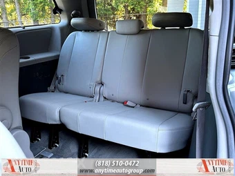 2015 Toyota Sienna XLE 8-Passenger 119.3" WB - miniatura 26