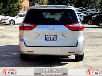 2015 Toyota Sienna XLE 8-Passenger 119.3" WB - miniatura 6