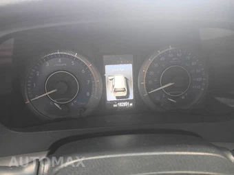 2015 Toyota Sienna XLE 8-Passenger 119.3" WB - miniatura 11