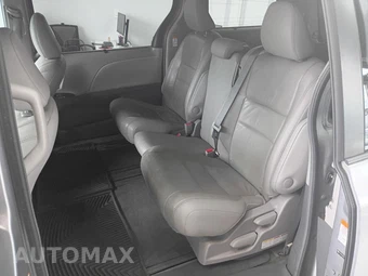 2015 Toyota Sienna XLE 8-Passenger 119.3" WB - miniatura 15