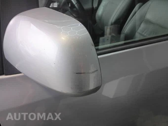 2015 Toyota Sienna XLE 8-Passenger 119.3" WB - miniatura 24